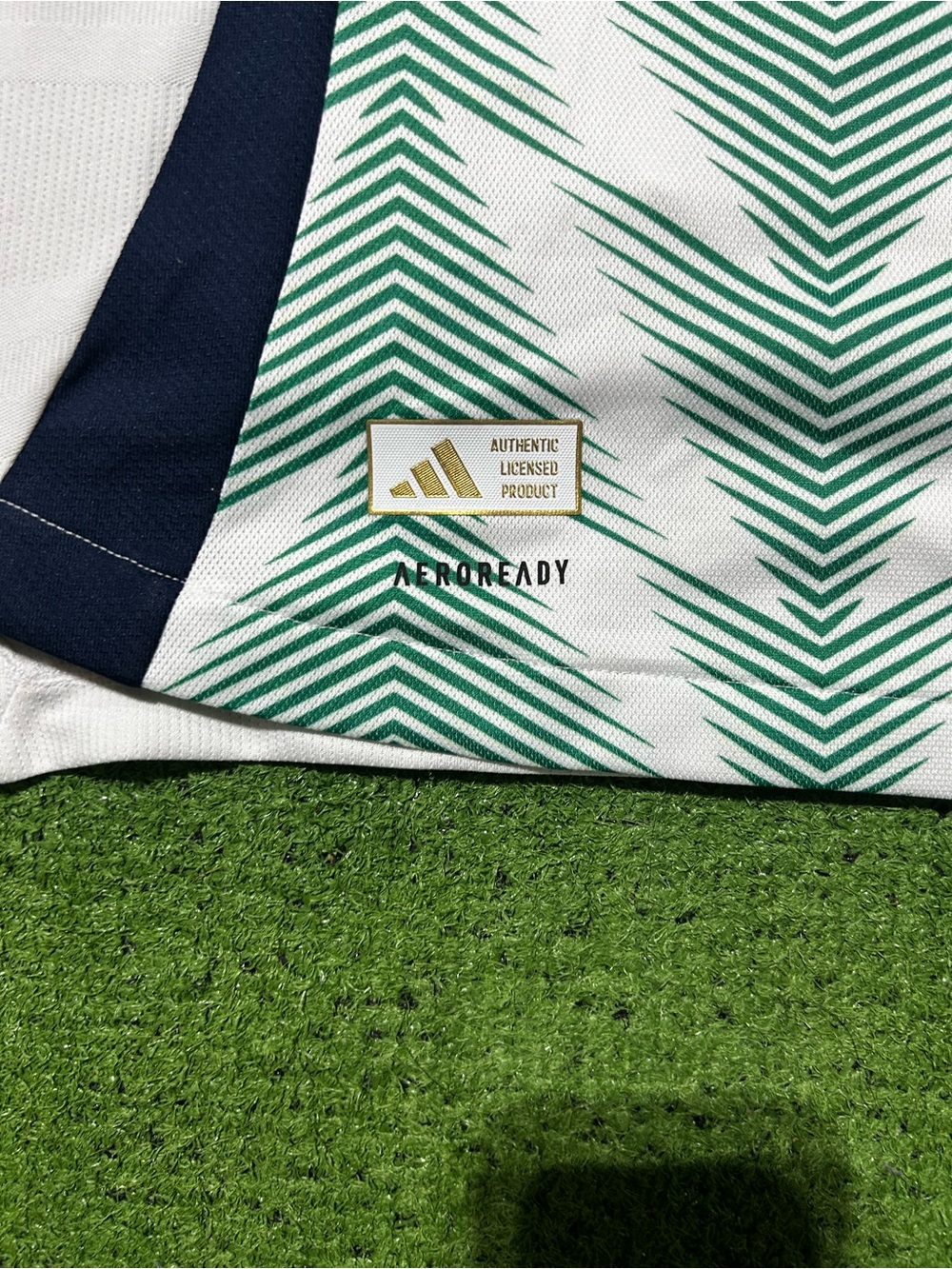 NWT Adidas New England Revolution 2025 Away Pine Tree MLS Soccer Jersey Mens XL - Picture 3 of 7